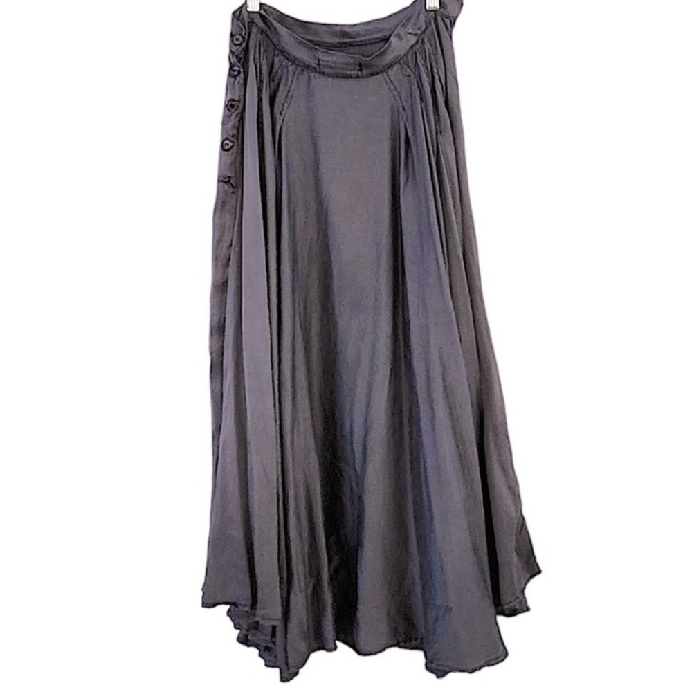 CP Shades Gray Silk Button Closure Midi Circle Skirt Size Medium